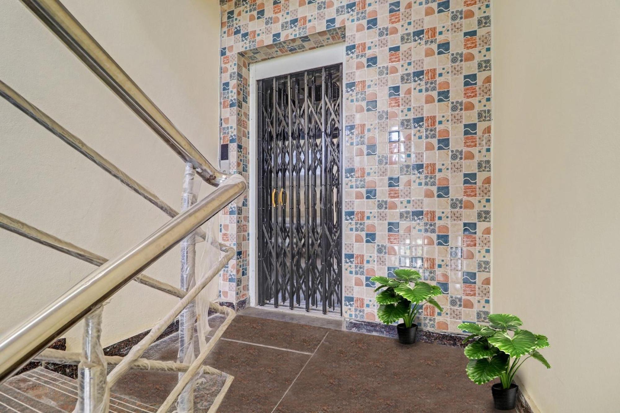 Super Collection O Elite Stay Near Habsiguda Metro Station Hyderabad Bagian luar foto